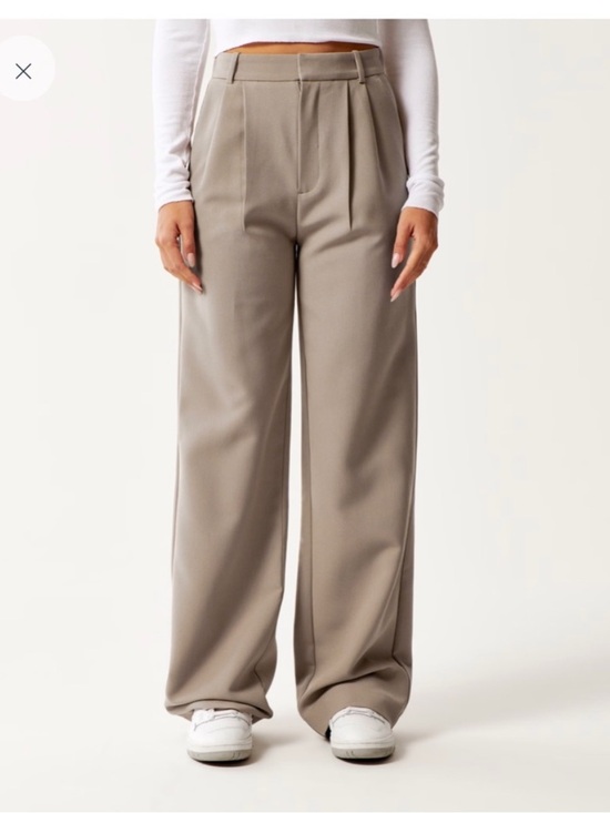 Abercrombie & Fitch Pants - Abercrombie & Fitch Sloane Tailored Wide Leg Pant size 2 short